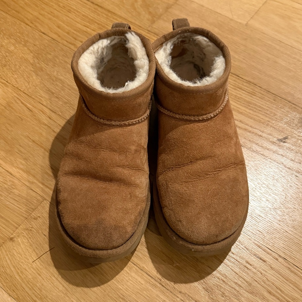 Ultra mini Uggs